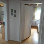 Attersee Gartenvilla Гостевой дом Нусдорф-ам-Аттерзее