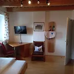 Attersee Gartenvilla