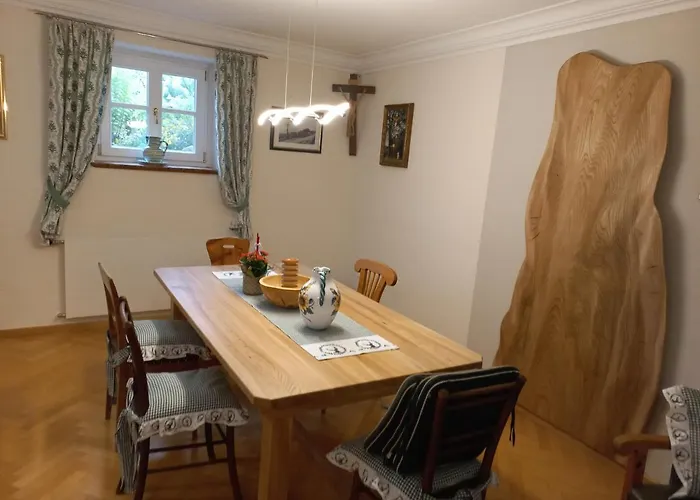 Attersee Gartenvilla