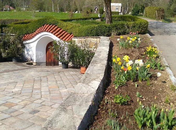 Attersee Gartenvilla