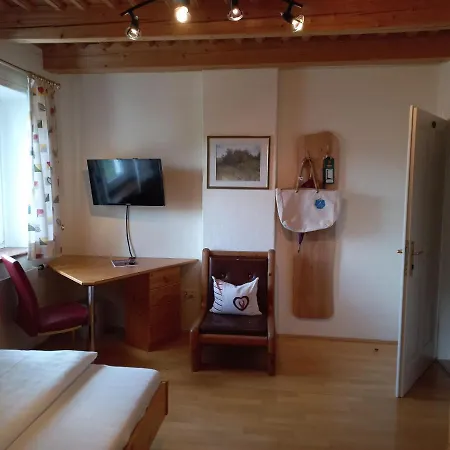 Attersee Gartenvilla