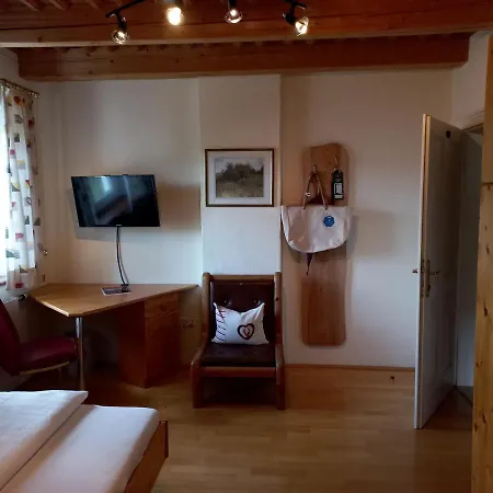 Attersee Gartenvilla 4*