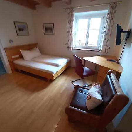 Attersee Gartenvilla 4*