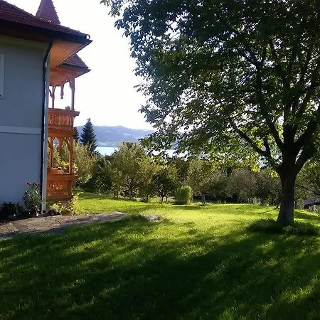 Attersee Gartenvilla *