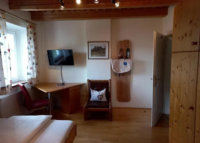 Attersee Gartenvilla 4*